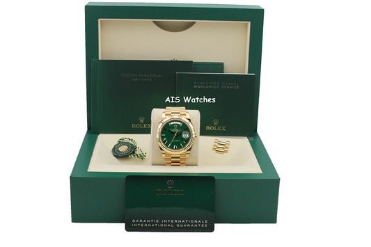 BNIB Rolex 228238 DayDate 40MM DD40 Yellow Gold Green Roman Dial B&P