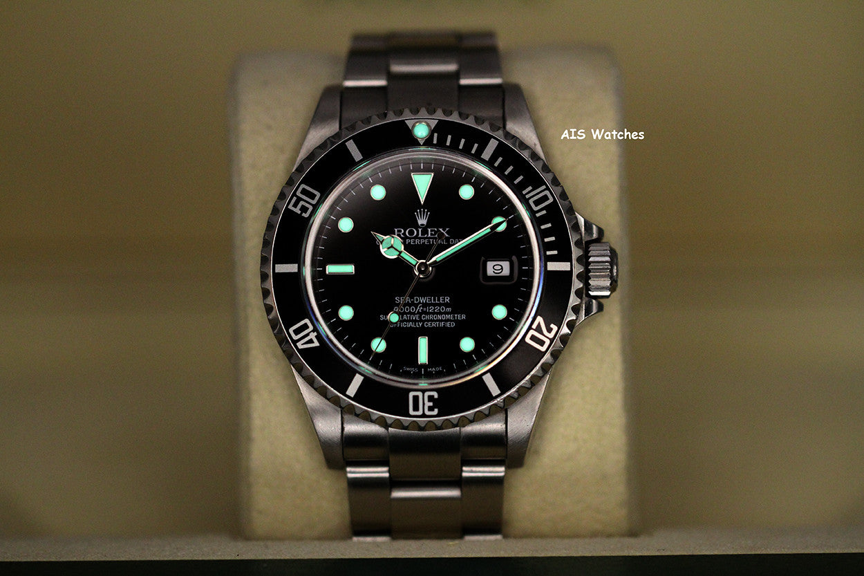 Rolex Sea Dweller 16600 SD Z Serial 40MM No Hole Case / SEL B&P Rolex Serviced