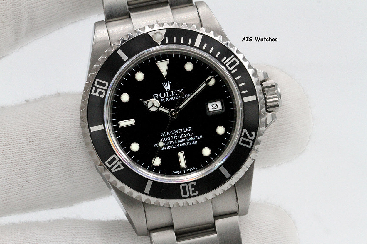 Rolex Sea Dweller 16600 SD Z Serial 40MM No Hole Case / SEL B&P Rolex Serviced