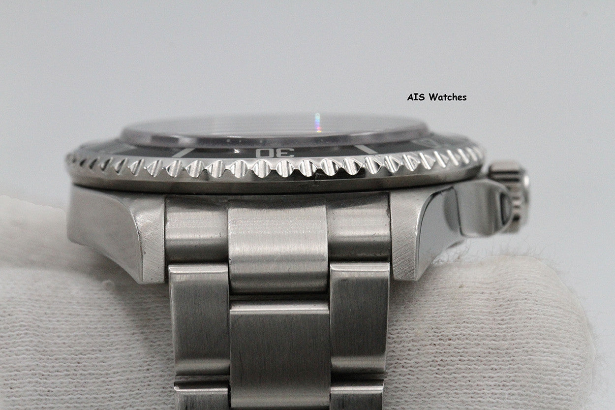 Rolex Sea Dweller 16600 SD Z Serial 40MM No Hole Case / SEL B&P Rolex Serviced