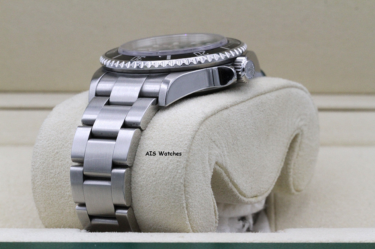 Rolex Sea Dweller 16600 SD Z Serial 40MM No Hole Case / SEL B&P Rolex Serviced