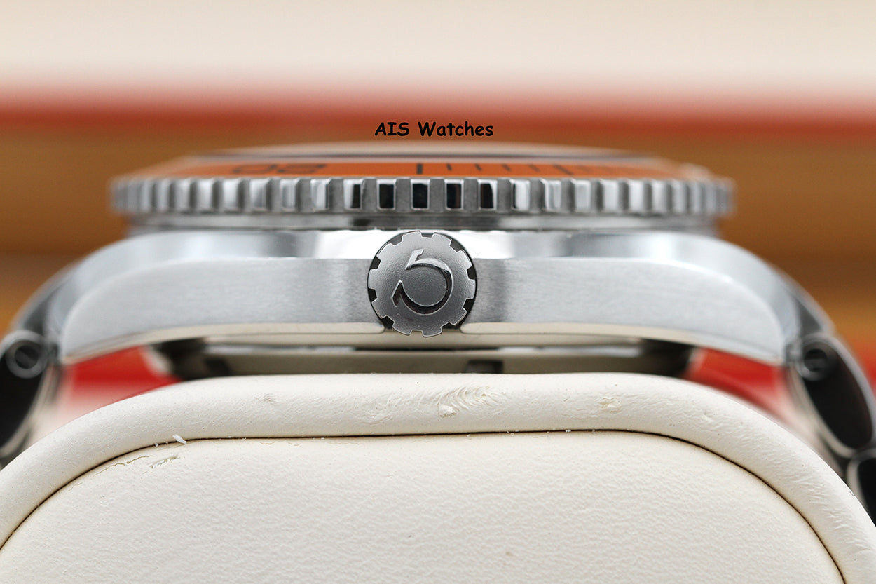 Omega Seamaster Planet Ocean 232.30.42.21.01.002 42MM 600M Orange Bezel B&P