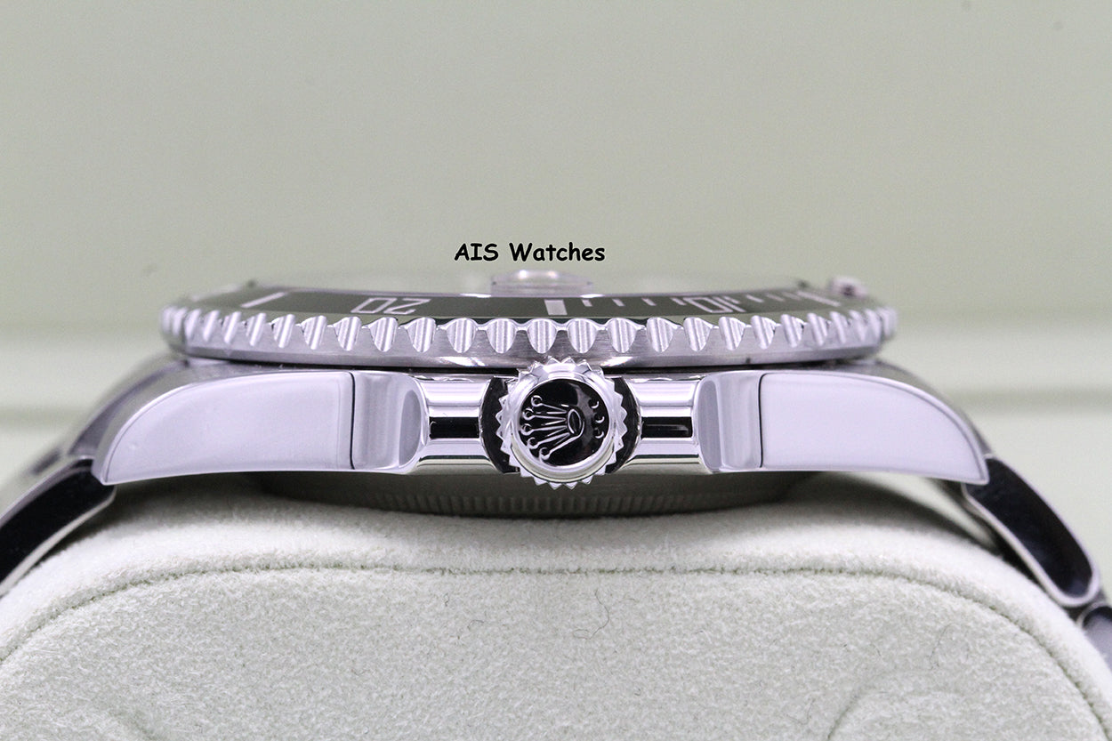 Rolex 116610LN Submariner Date 40MM Black Ceramic Bezel 2013 Box & Papers