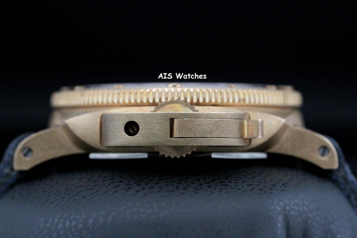 Panerai PAM 1074 Luminor Submersible 42 3 Days 42MM Box & Paper
