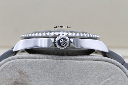 Rolex Submariner 16610LV 50th Anniversary Kermit Z Serial RSC/ Box & Papers