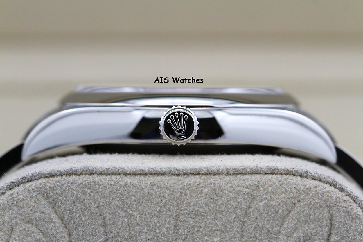 Rolex 114300 Oyster Perpetual 39MM Rhodium Dial 2018 Box & Papers