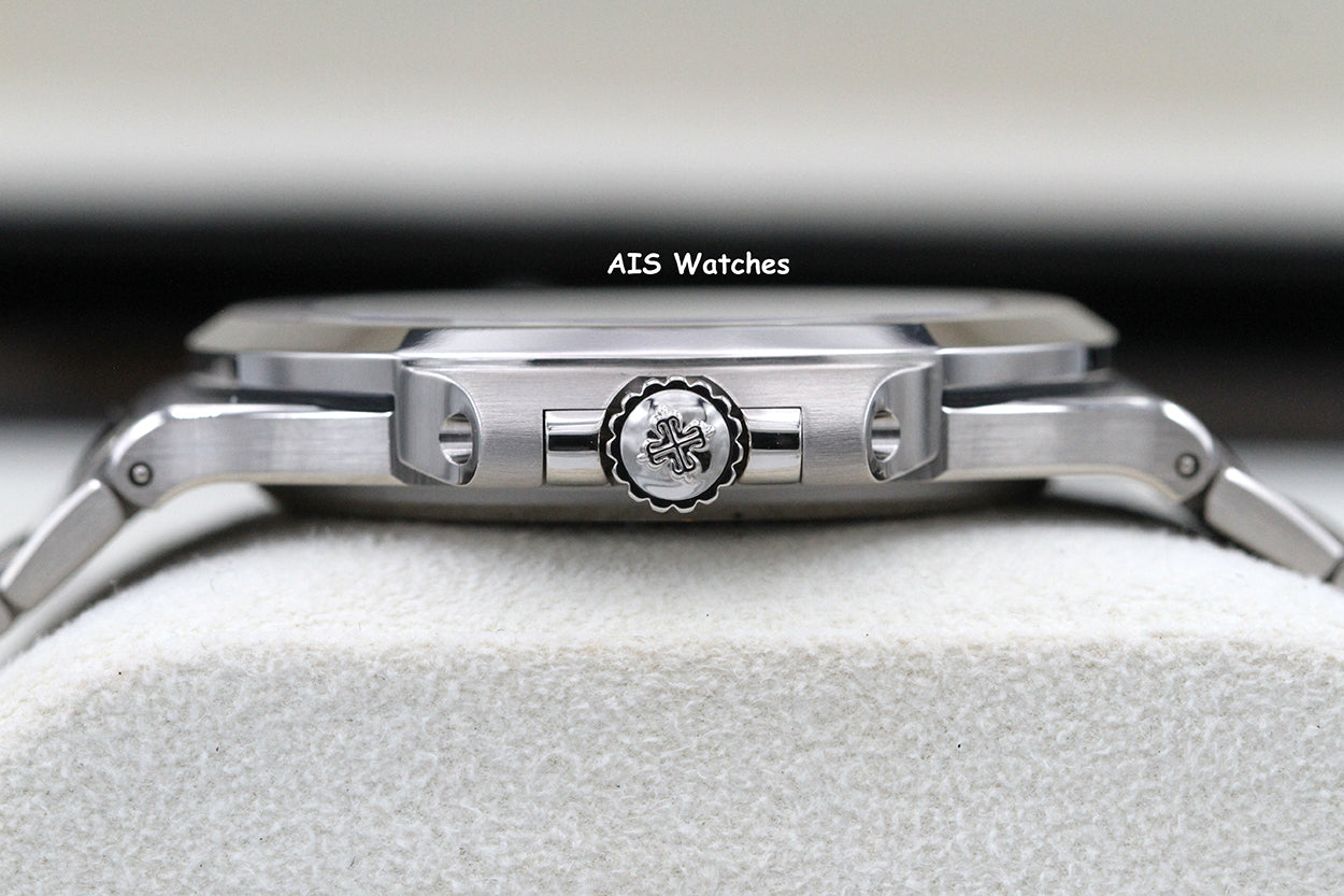 BNIB Patek Philippe 5811/G Nautilus Blue Dial 18K White Gold Box & Papers