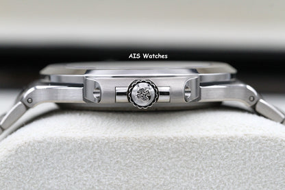 BNIB Patek Philippe 5811/G Nautilus Blue Dial 18K White Gold Box & Papers