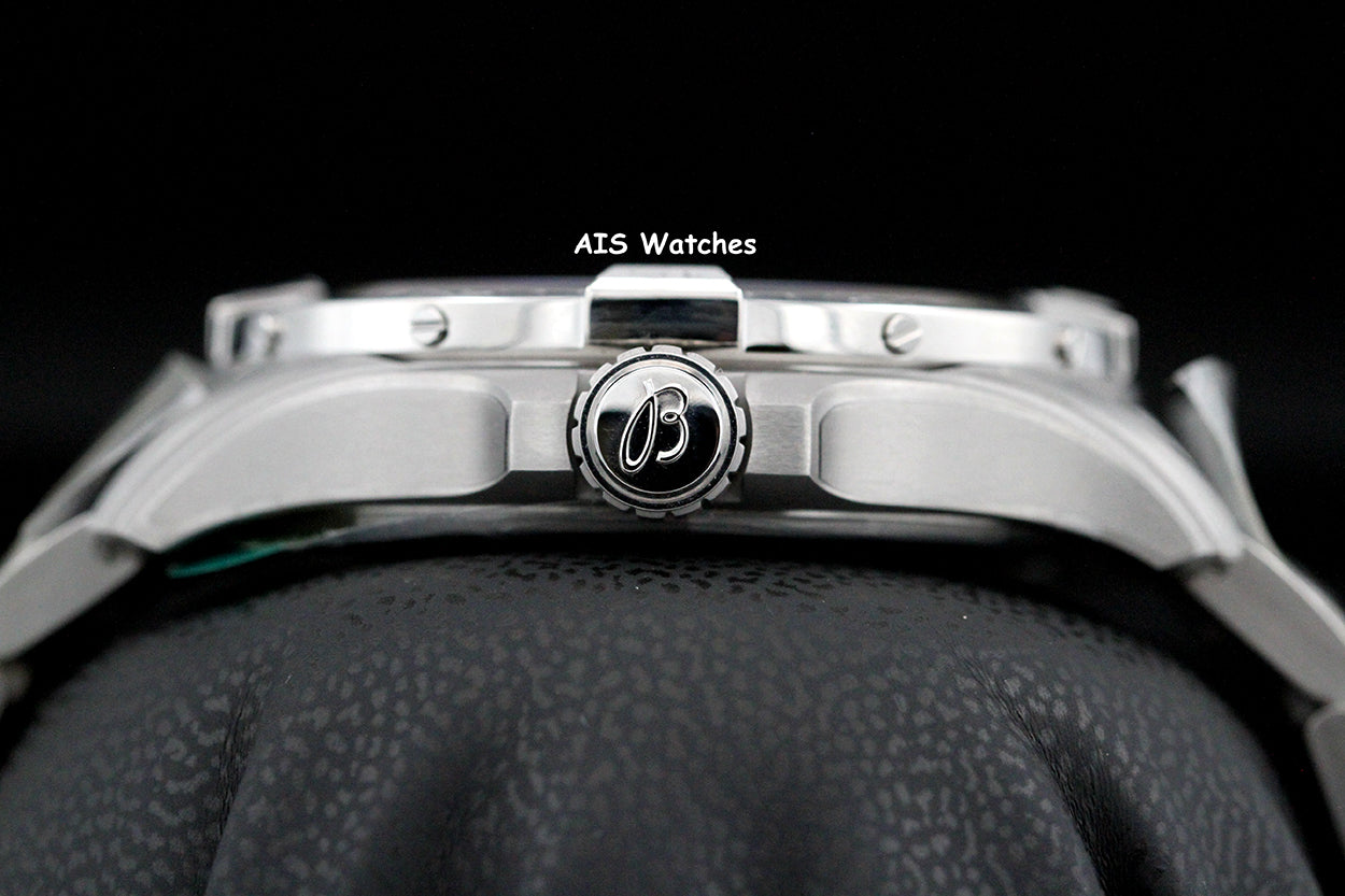 BNIB Breitling Avenger Automatic A17328101B1A1 Black Dial Bracelet SS 42MM B&P