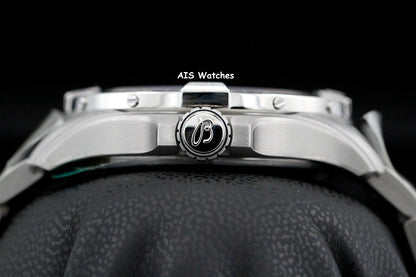 BNIB Breitling Avenger Automatic A17328101B1A1 Black Dial Bracelet SS 42MM B&P