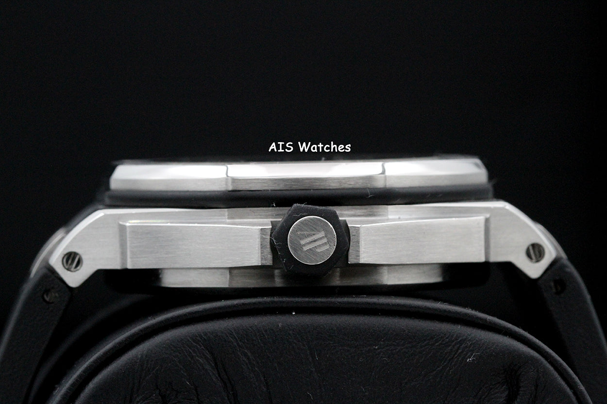 Audemars Piguet 15710ST Royal Oak Offshore Diver Black Dial 42MM Box & Papers