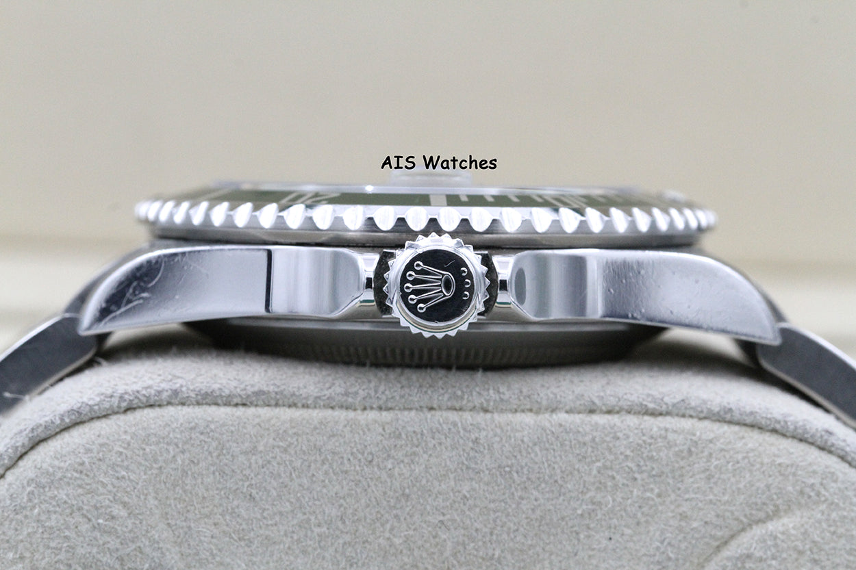 Rolex Submariner 16610LV 50th Anniversary Kermit D Serial Box & Papers