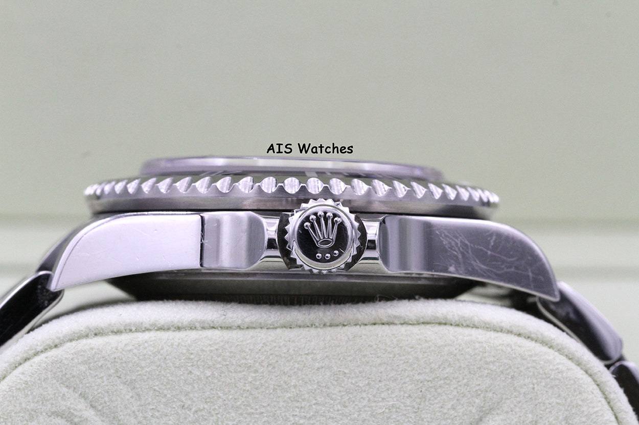 Rolex Sea Dweller 16600 SD Z Serial 40MM No Hole Case / SEL B&P