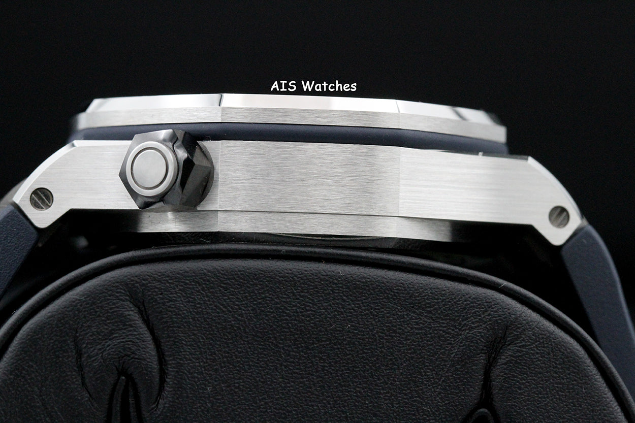 Audemars Piguet 15720ST Royal Oak Offshore Diver Blue Dial 42MM Box & Papers