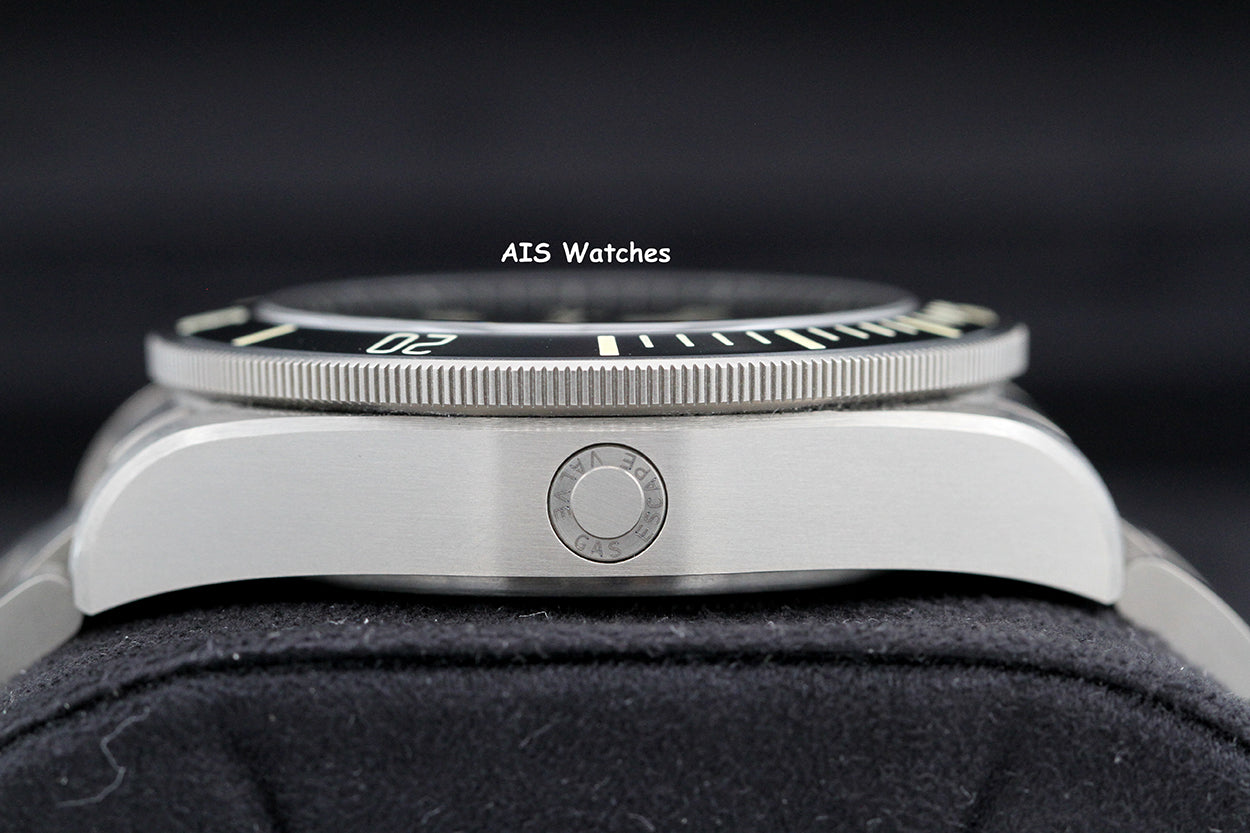 Tudor 25610TNL Pelagos Titanium LHD 42MM Box & Papers