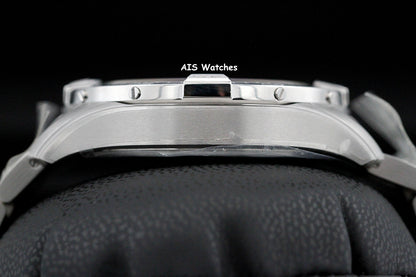 BNIB Breitling Avenger Automatic A17328101B1A1 Black Dial Bracelet SS 42MM B&P