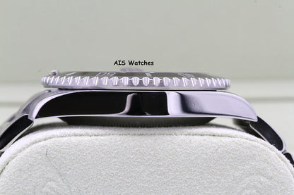 Rolex 116610LN Submariner Date 40MM Black Ceramic Bezel 2013 Box & Papers