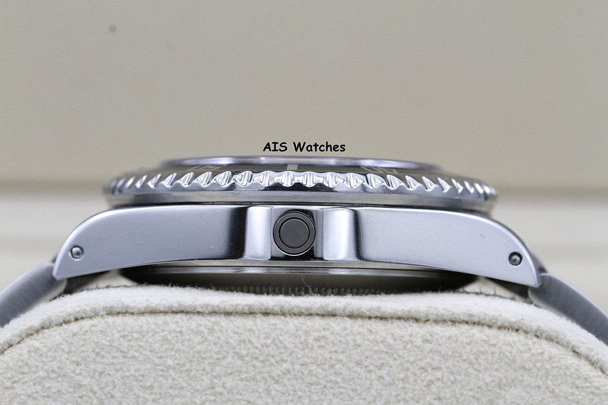 Rolex Sea Dweller 16660 TRIPLE 6 SD 8.3 Million Serial