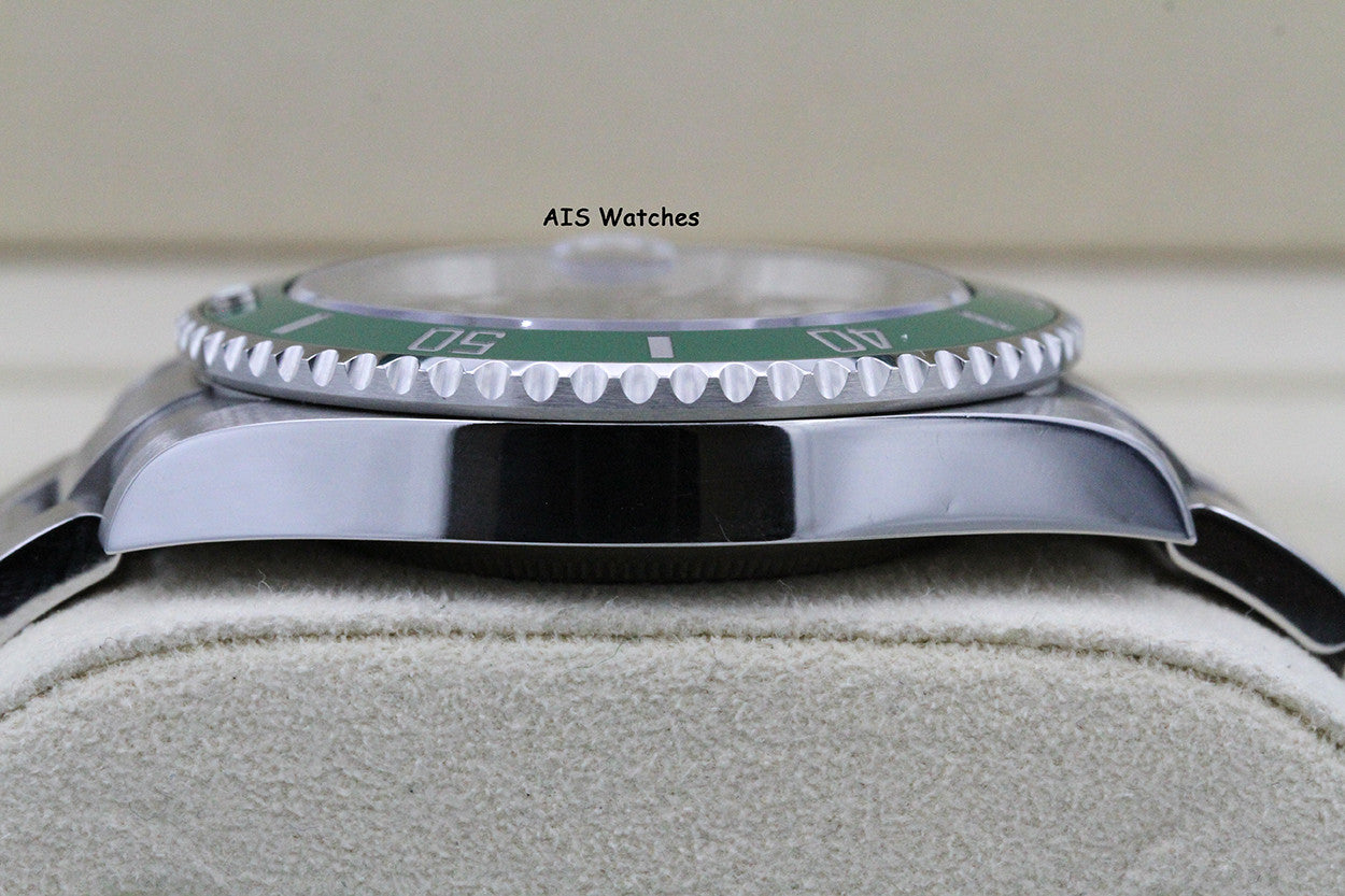 Rolex Submariner Date Ceramic Green Bezel 126610LV 41MM 2023 Box&Paper
