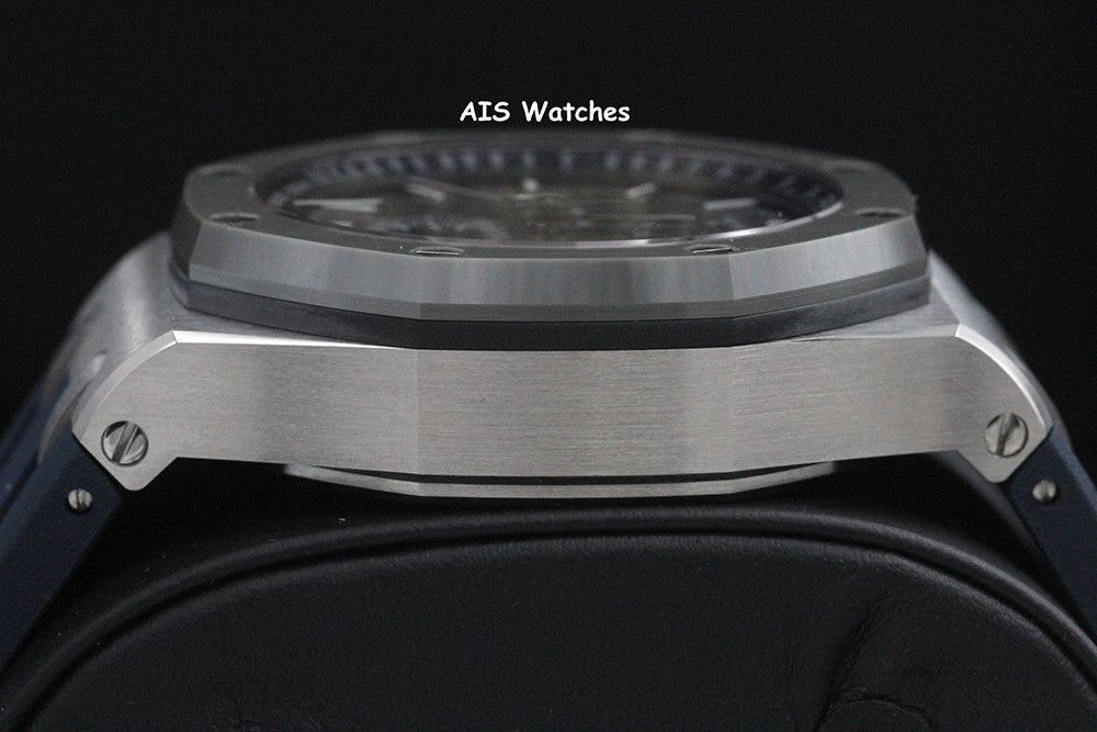 Audemars Piguet Royal Oak 26400IO.OO.A004CA.02 Offshore Chrono 44MM Box&Papers