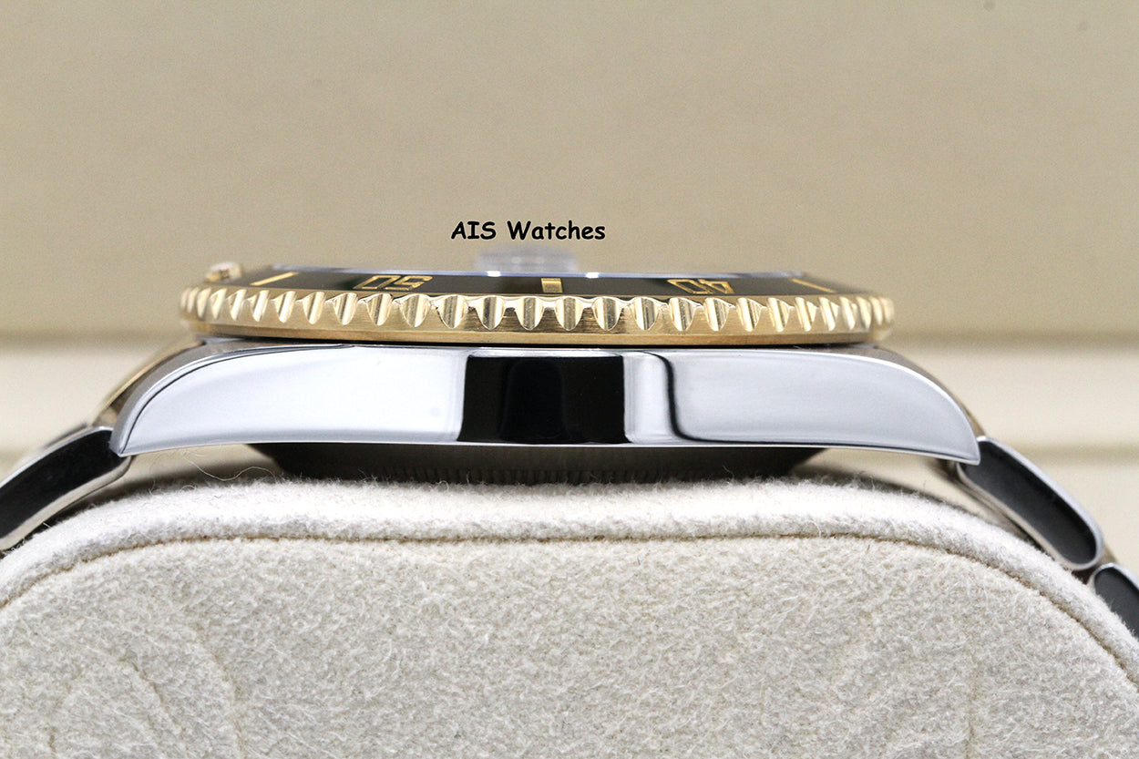 Rolex Submariner 18K YG/SS 116613LN Black Dial Ceramic 40MM 2015 B&P