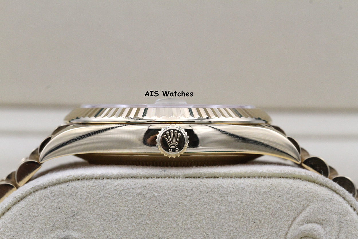 Rolex 228238 DayDate 40MM DD40 Yellow Gold Silver Roman Dial 2019 Box & Papers