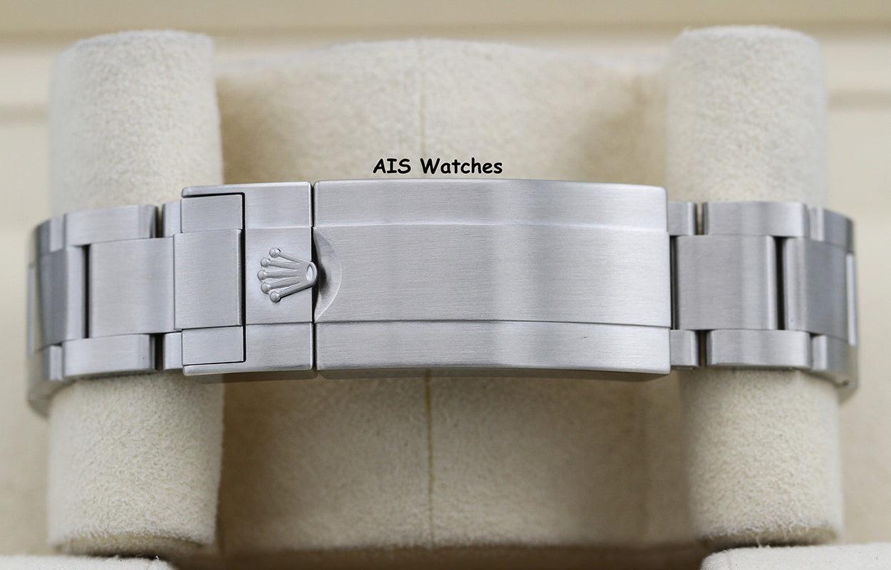 Rolex 116610LN Submariner Date 40MM Black Ceramic Bezel 2017 Box & Papers