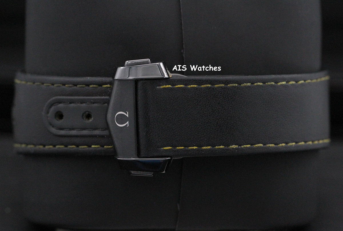 Omega Speedmaster Moonwatch 311.92.44.30.01.001 Apollo 8 DSOTM 2021 B&P