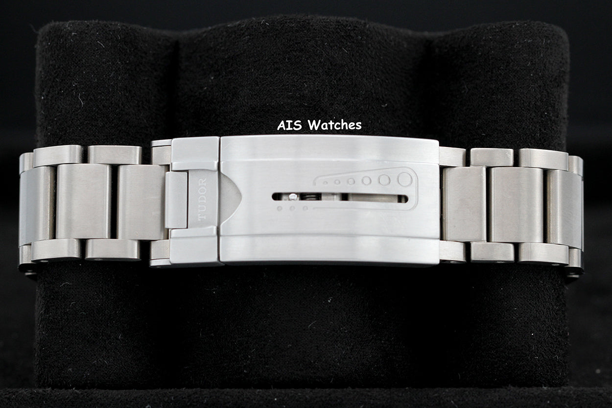 Tudor Pelagos 25600TB Blue Dial Titanium Box & Papers