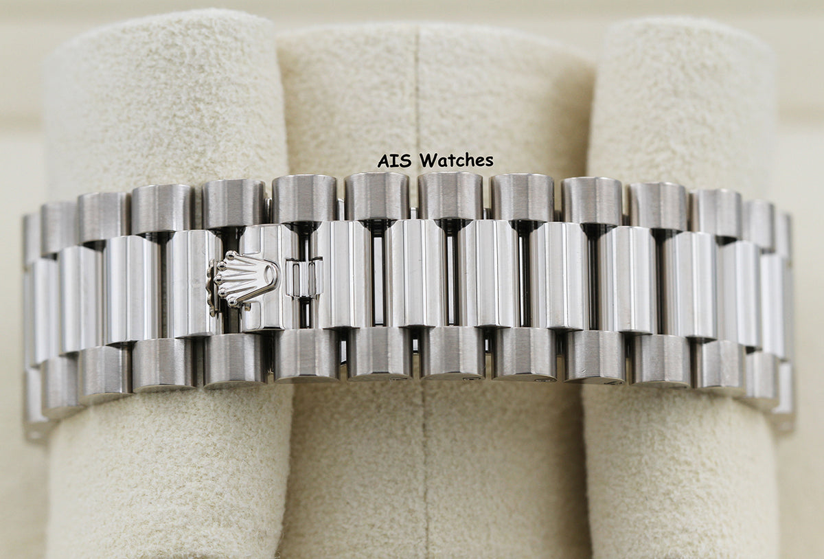 Rolex 228239 DayDate 40MM DD40 18K White Gold Olive Green Roman Dial B&P