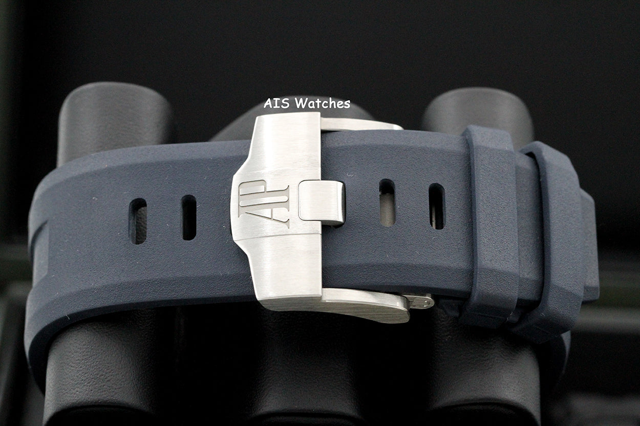 Audemars Piguet 15720ST Royal Oak Offshore Diver Blue Dial 42MM Box & Papers