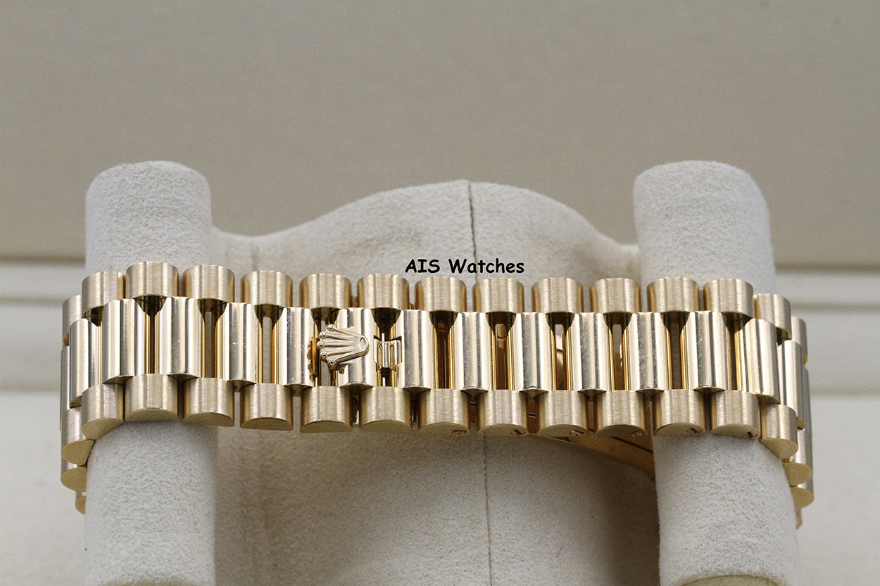 Rolex 228238 DayDate 40MM DD40 Yellow Gold Silver Roman Dial 2019 Box & Papers