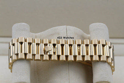 Rolex 228238 DayDate 40MM DD40 Yellow Gold Silver Roman Dial 2019 Box & Papers