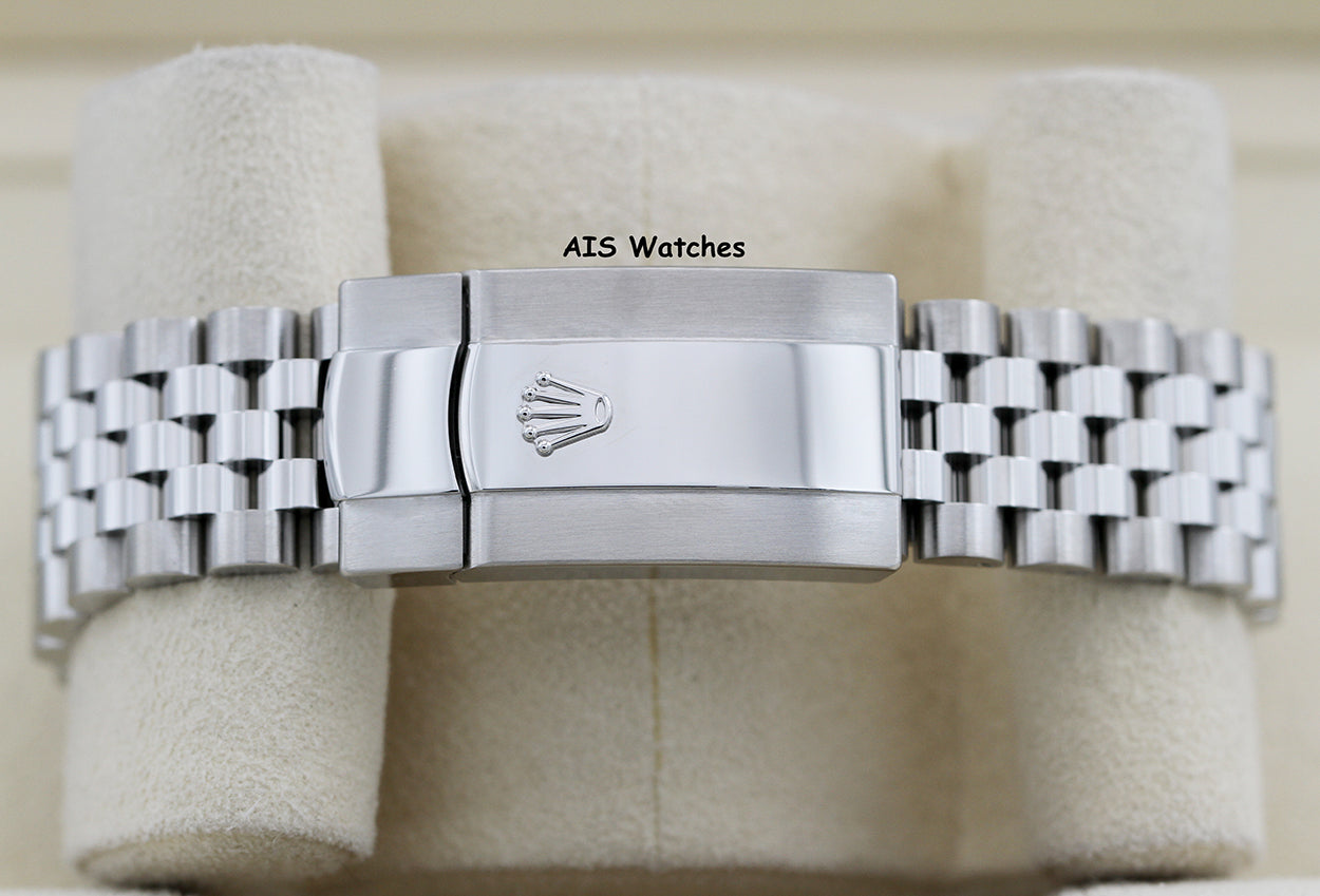 Rolex Datejust 41MM 126334 White Roman Dial Jubilee 2022 Box & Papers