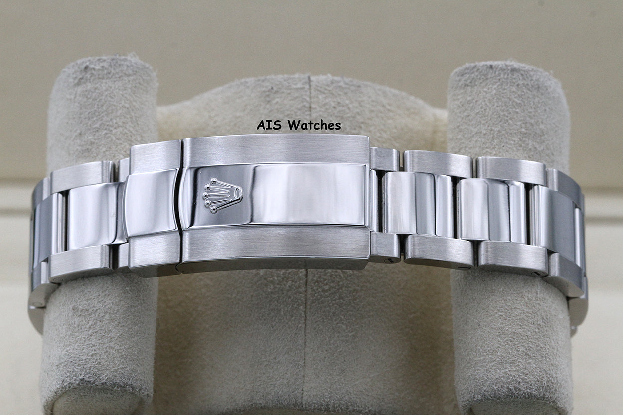 Rolex Datejust 41MM 126334 Blue Roman Dial Oyster 2022 Box & Papers