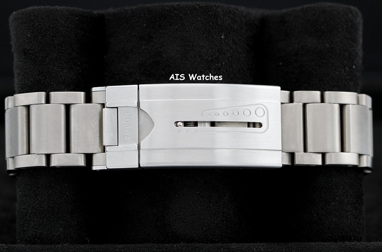 Tudor Pelagos 25600TN Black Dial Titanium Box & Papers