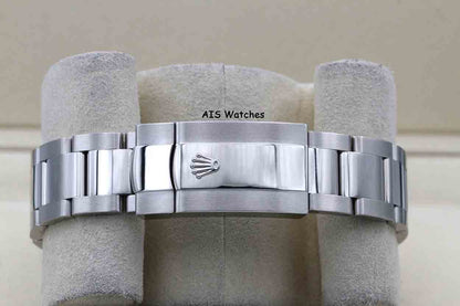 Rolex Milgauss 116400 GV Green Crystal Black Dial 2021 Box & Papers