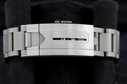 Tudor 25610TNL Pelagos Titanium LHD 42MM Box & Papers