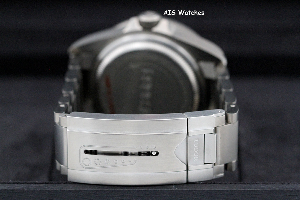 Tudor 25610TNL Pelagos Titanium LHD 42MM 2019 Black Dial Box & Paper