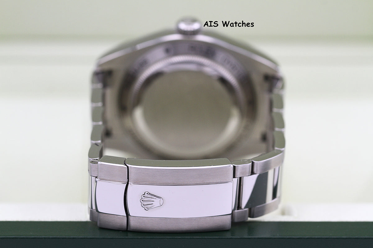 Rolex Milgauss 116400 White Dial V Serial Box & Papers