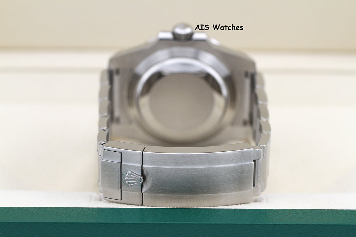 Rolex 116610LN Submariner Date 40MM Black Ceramic Bezel 2018 Box & Papers