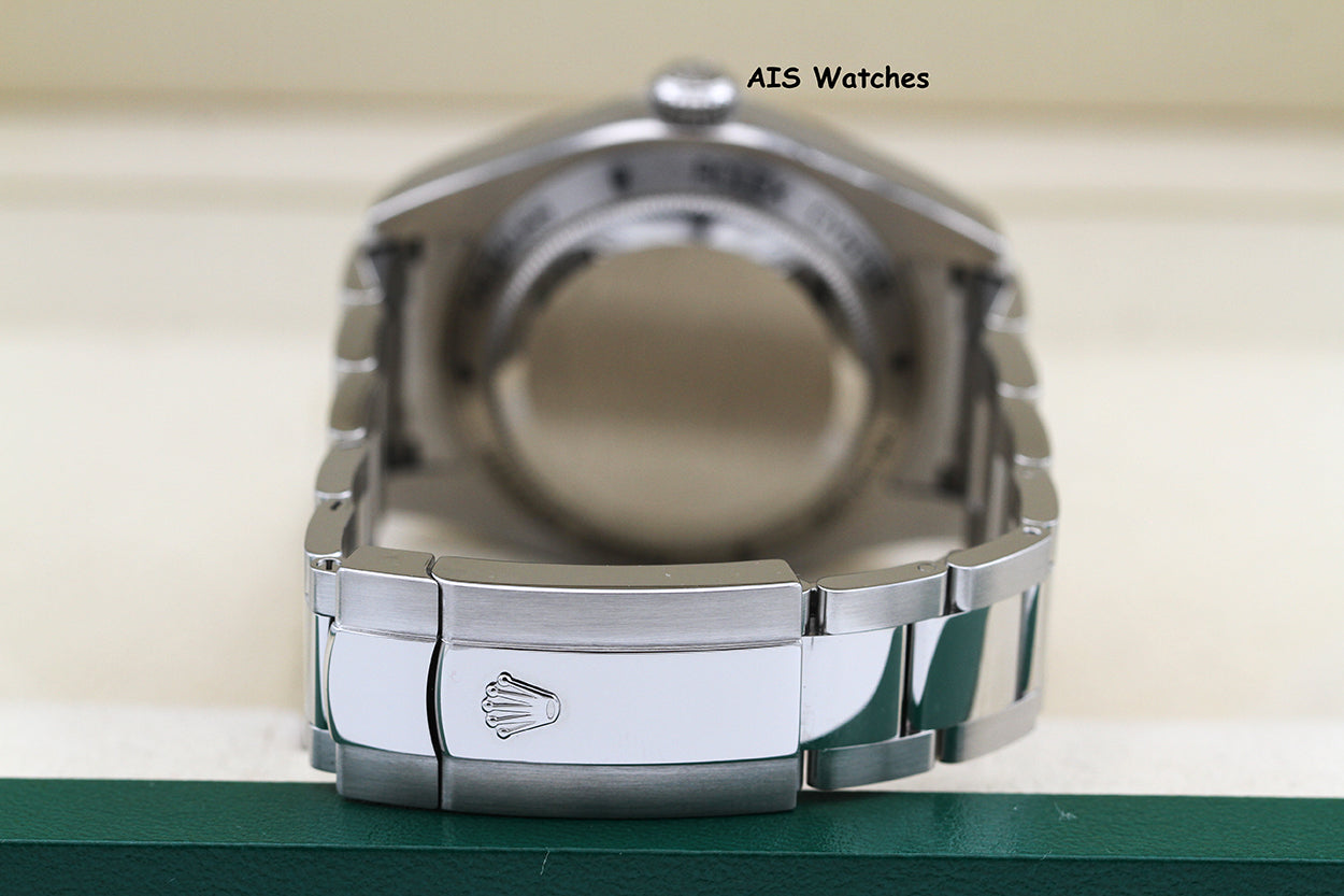 Rolex Milgauss Z-BLUE 116400GV Green Crystal Blue Dial 2017 Box & Papers