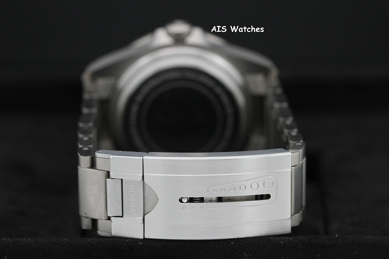 Tudor Pelagos 25600TN Black Dial Titanium Box & Papers