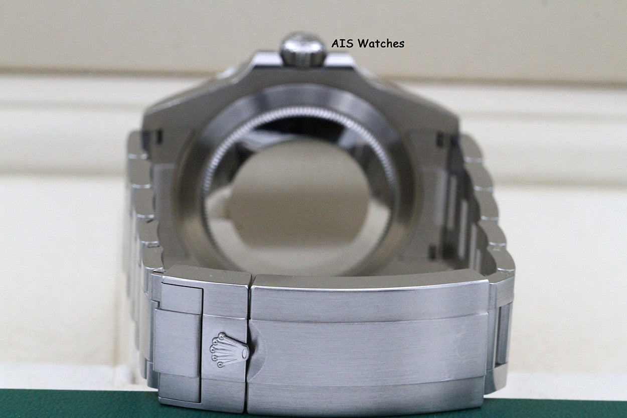 Rolex Submariner Date Ceramic Green Bezel 126610LV 41MM 2023 Box&Paper