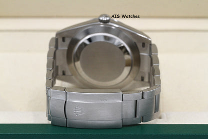 Rolex 124300 Oyster Perpetual 41 MM Green Dial 2023 Box & Papers