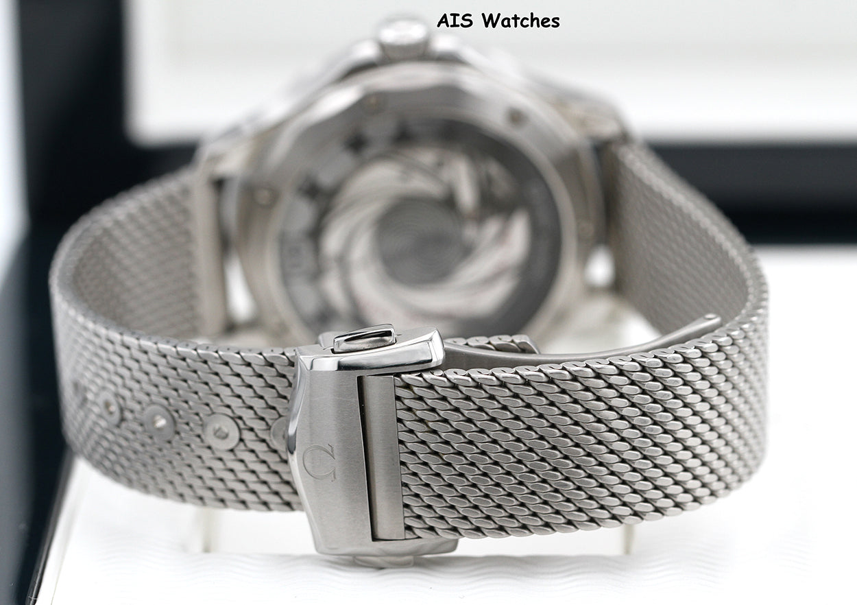 Omega Seamaster 300 Diver 007 James Bond 60th 210.30.42.20.03.002 42MM B&P