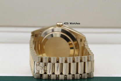 Rolex 228238 DayDate 40MM DD40 Yellow Gold Silver Roman Dial 2019 Box & Papers