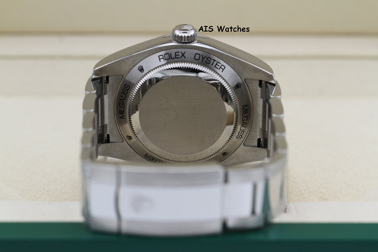 Rolex Milgauss 116400GV Black Dial / Green Crystal 2022 Box & Papers