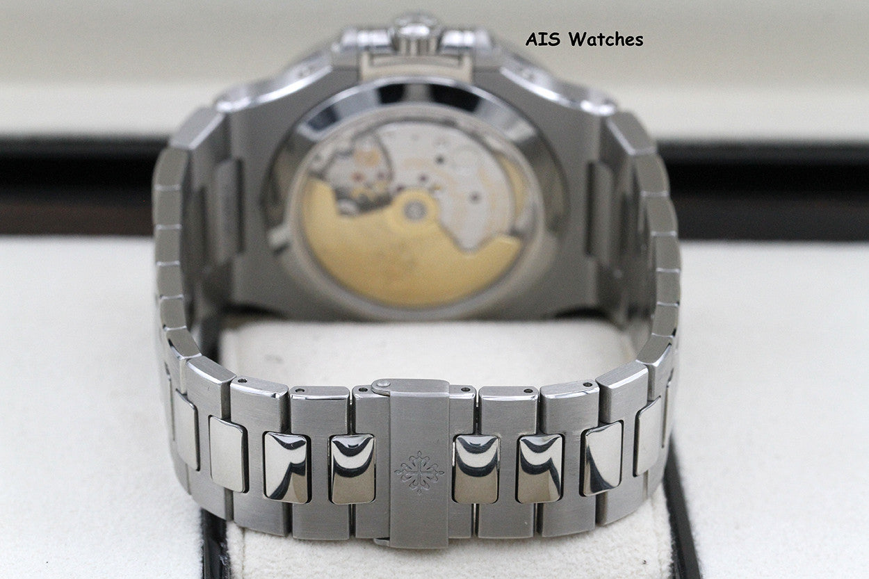 Patek Philippe Nautilus 5726/1a Annual Calendar 40.50MM SS 2017 B&P