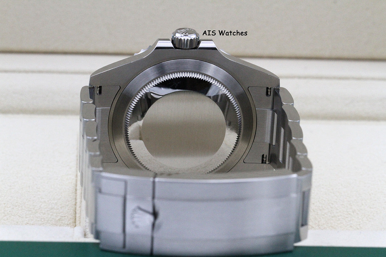 Rolex Submariner Date Ceramic Green Bezel 126610LV 41MM 2023 Box&Paper